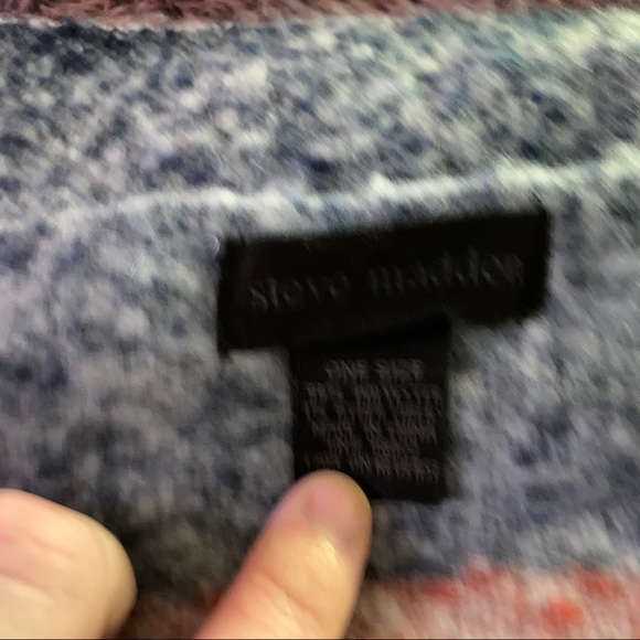 Steve Madden Blanket Scarf NWOT - Picture 3 of 3